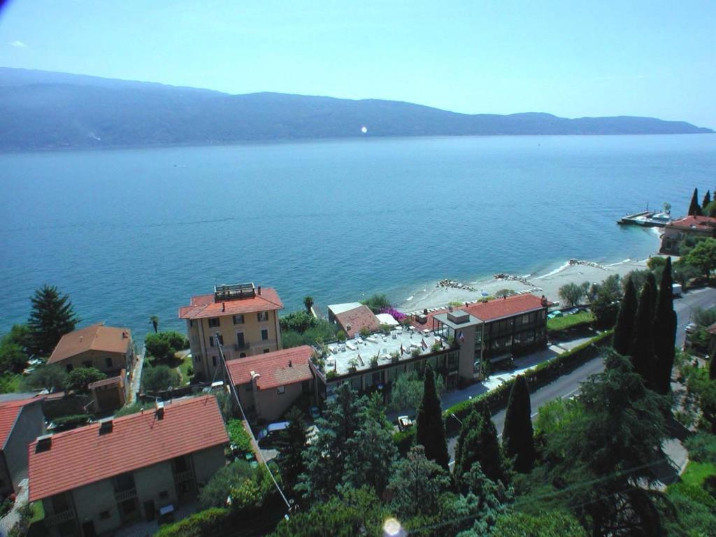 Hotel Lido Gargnano Luaran gambar