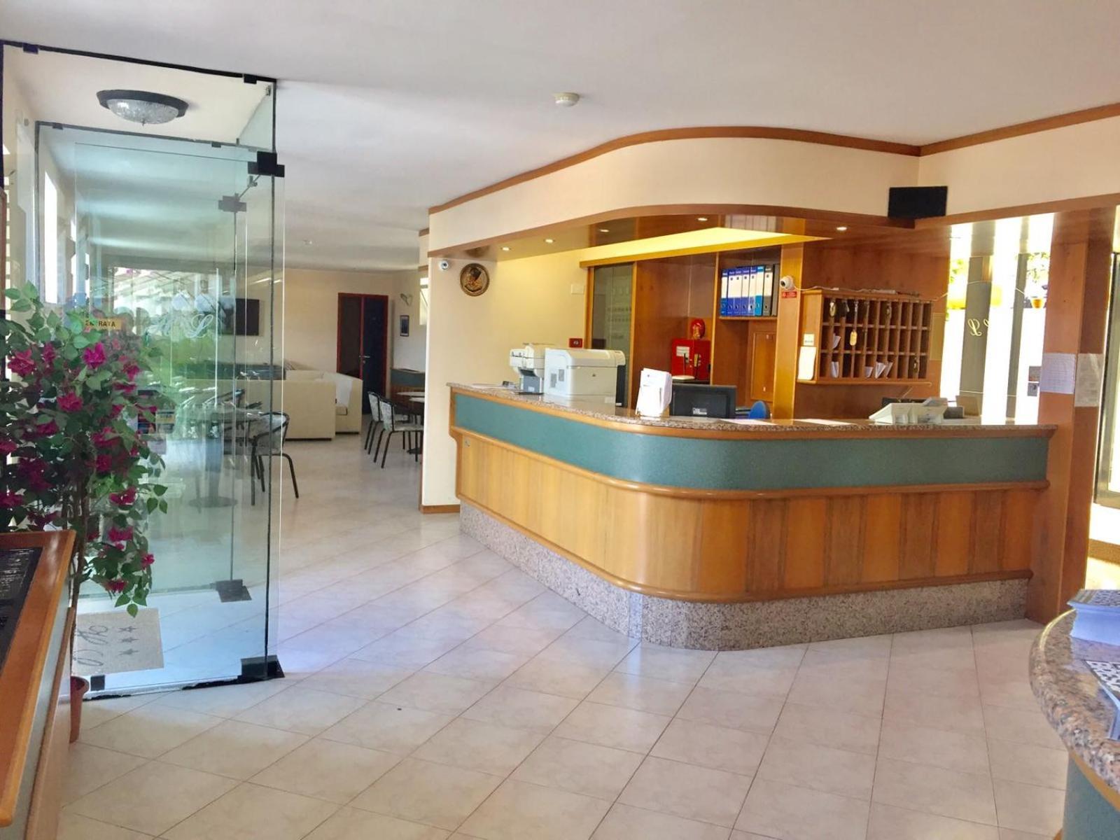 Hotel Lido Gargnano Luaran gambar