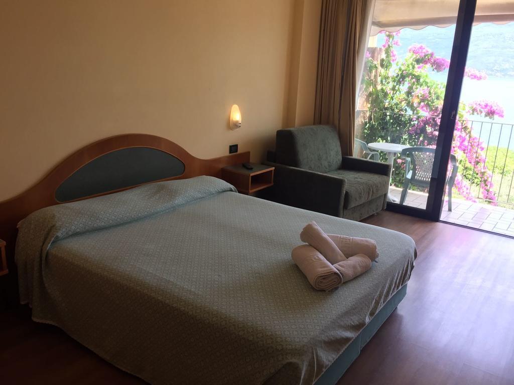 Hotel Lido Gargnano Luaran gambar
