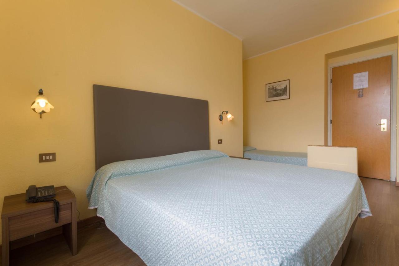 Hotel Lido Gargnano Luaran gambar