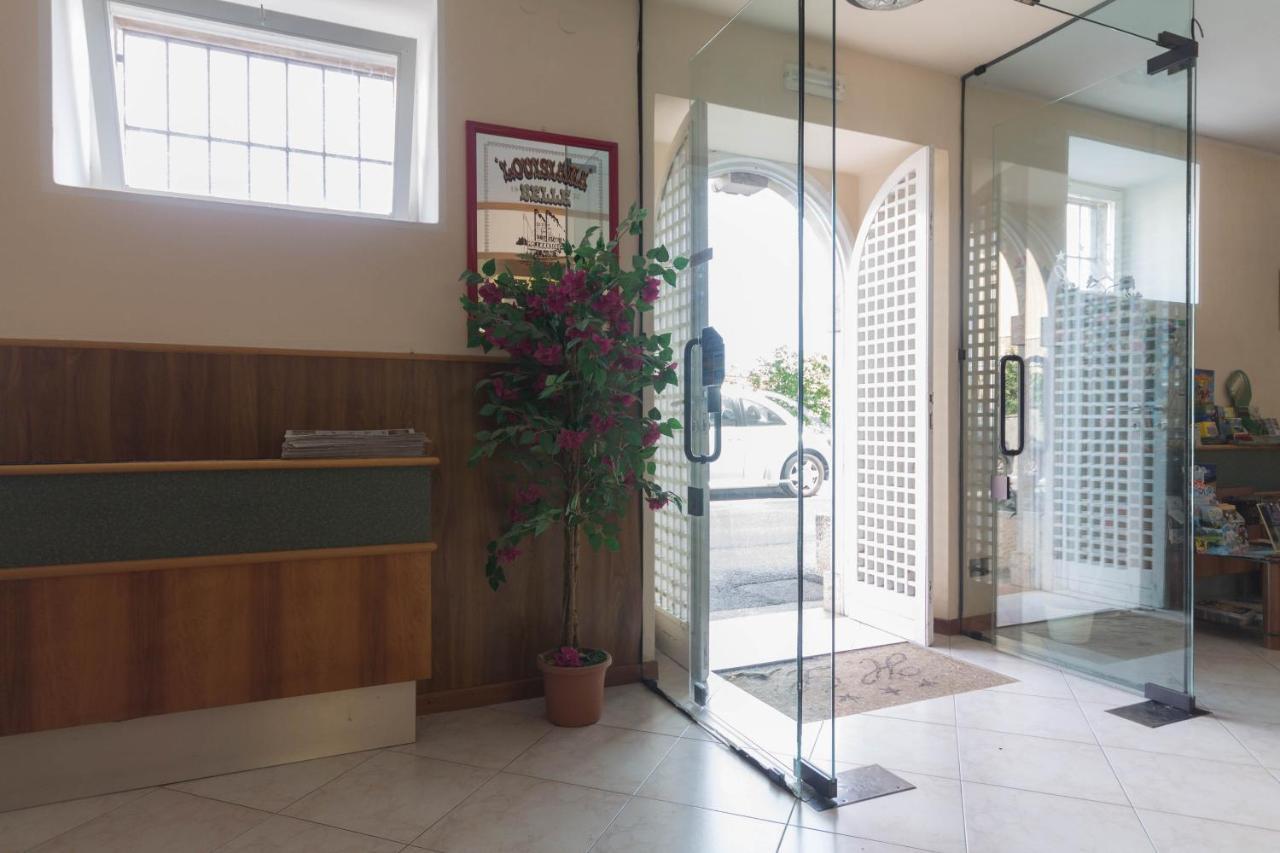 Hotel Lido Gargnano Luaran gambar